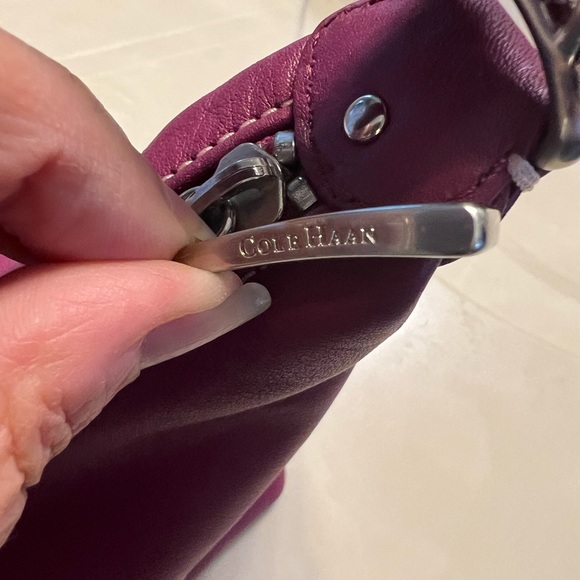 Cole Haan Baguette Barbie pink shoulder bag w front pocket, side zippered pocket - Picture 4 of 12